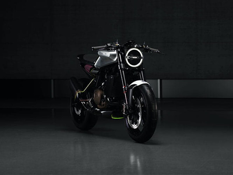 Based around a 67bhp 690cc liquid-cooled single