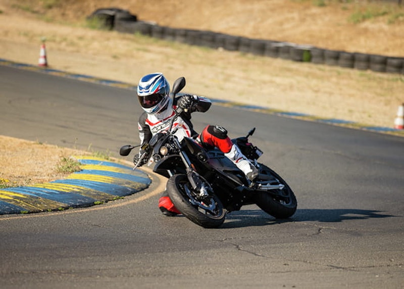 Zero FXS Supermoto with 44bhp and 0-60mph in 4.1s
