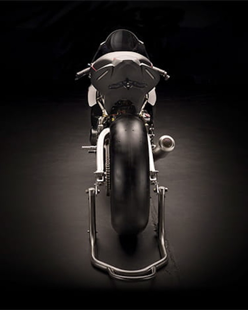 Rear view of the sleek Spirit GPsportR