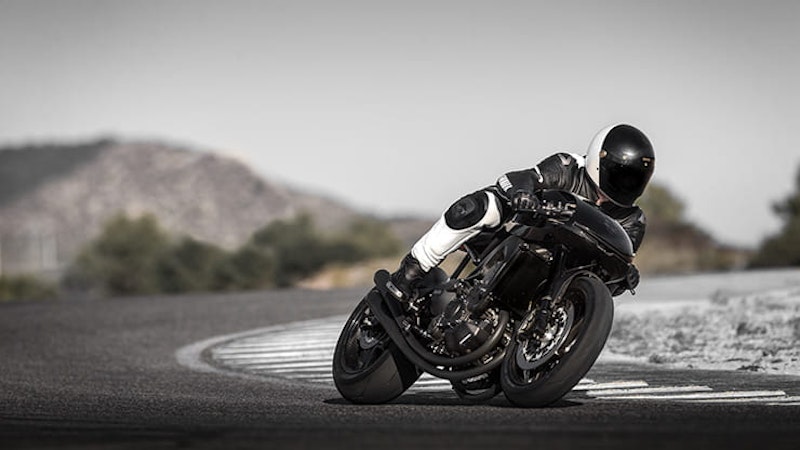 YAM_XSR900AutoFabricaP1