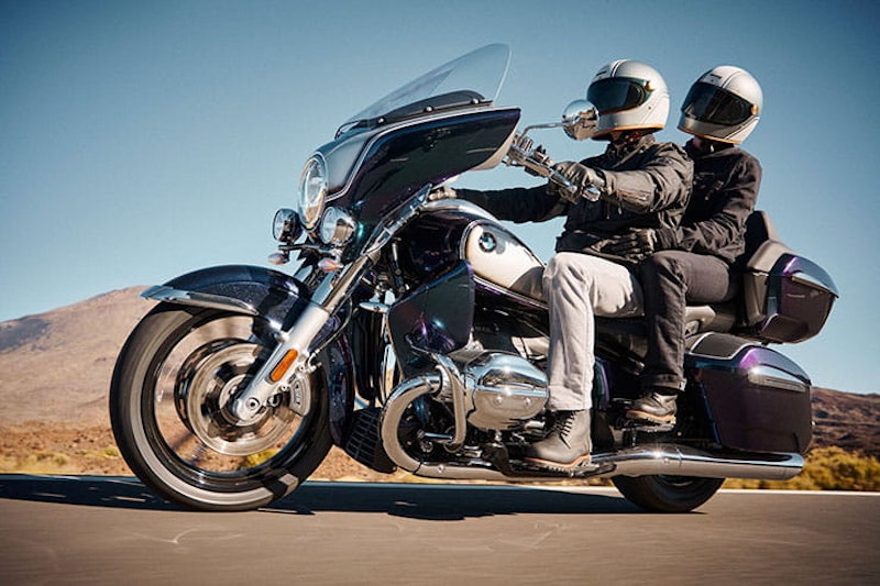 BMW R18B Transcontinental 2021 details price spec_18