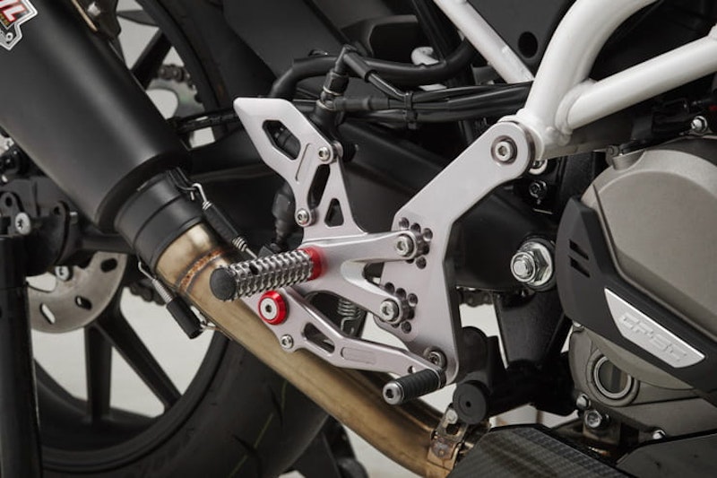 CFMoto 300SR (2)