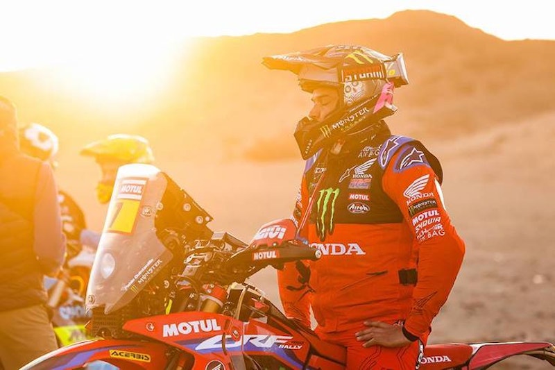 Sam Sunderland wins 2022 Dakar rally_03