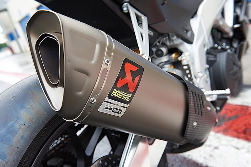 Aprilia RSV4 1100 Factory 2020 Review Price Spec (2)