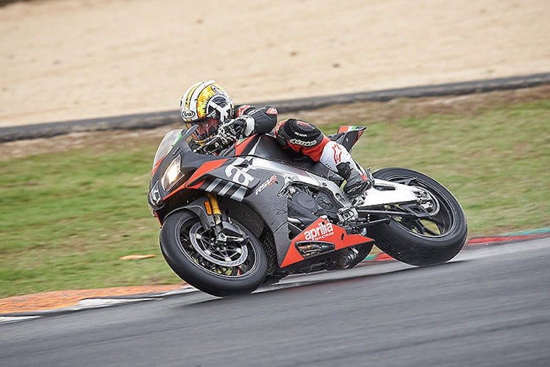 Aprilia RSV4 1100 Factory 2020 Review Price Spec (43)