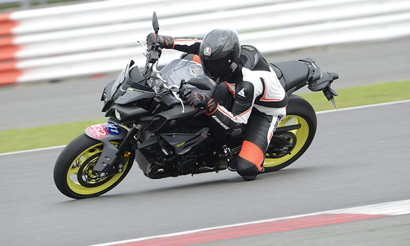 MT-10 is an absolute hoot on track