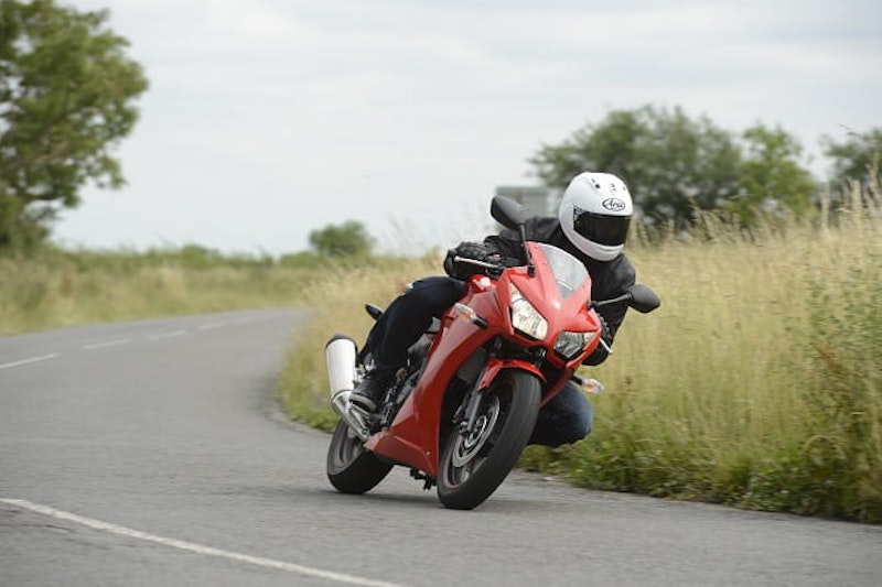 Nimble in the corners thanks to its narrow and lightweight chassis