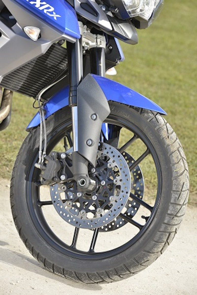 Triumph's 19' x 2.5', 10-spoke cast aluminium alloy