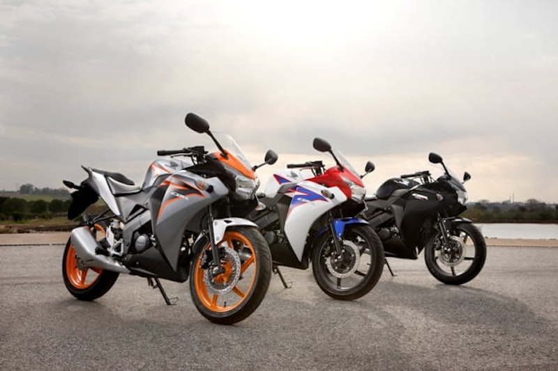 The Grey/Orange colour scheme has been replaced by a Repsol Replica for 2015