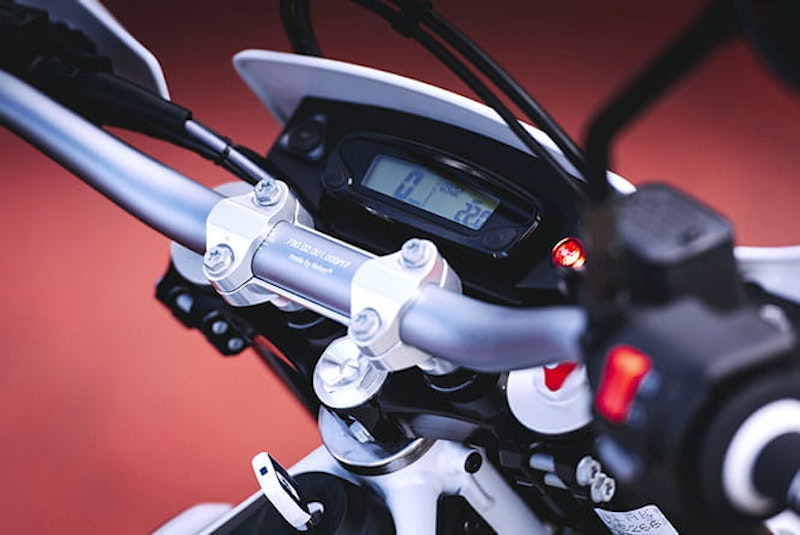 Supermoto will reach an indicated 110mph