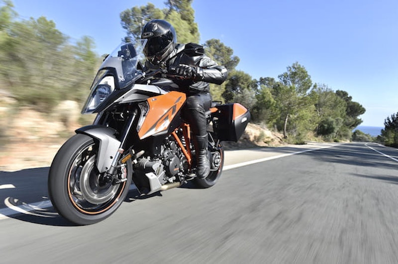 It performs like the R model, ripping up the road