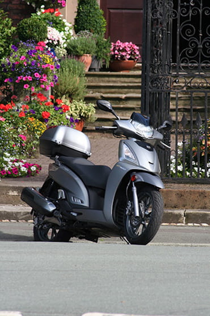 Kymco People GT 300i