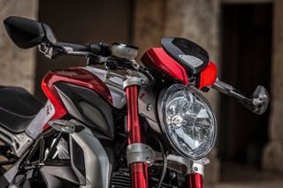 gaze.‼️ MV Agusta Dragster RR: First Ride