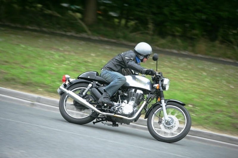 27.5bhp and a 21 litre tank makes for good Sunday riding