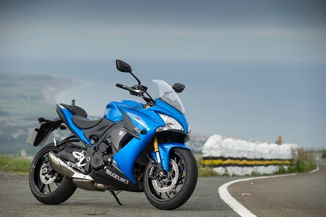 Suzuki GSX-S1000F (2015) - Review