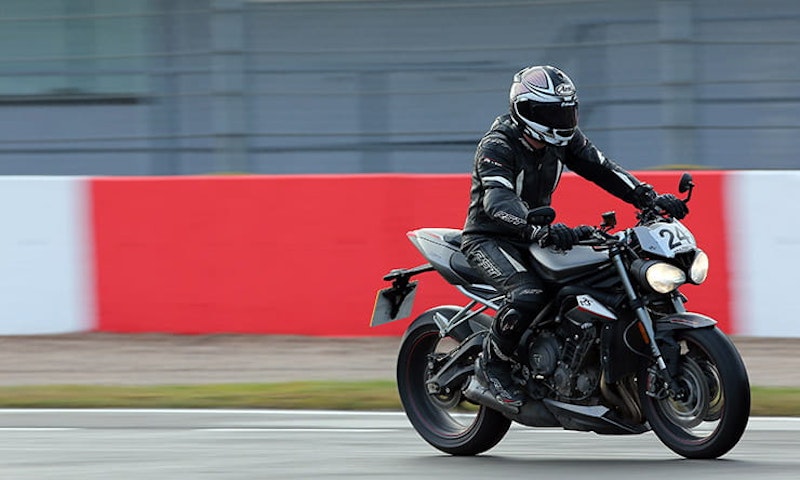 Triumph street triple review