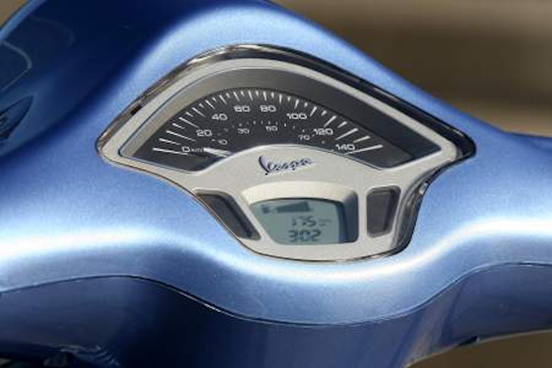 Vespa Primavera's dash
