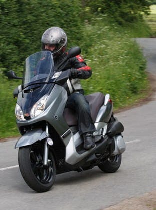 Yamaha X-Max 250 (2005) - Review