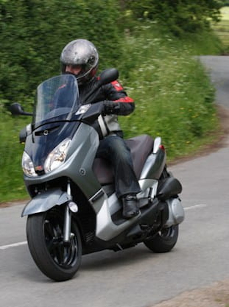 Even bumpy back roads have a hard time fazing the X-Max
