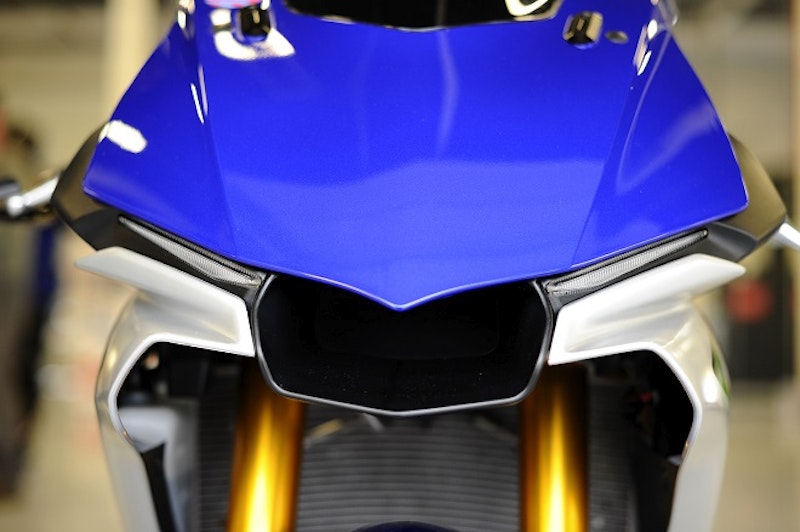 Massive ram-air intake, and removal of front spot lights makes it look even more like the M1 MotoGP bike.