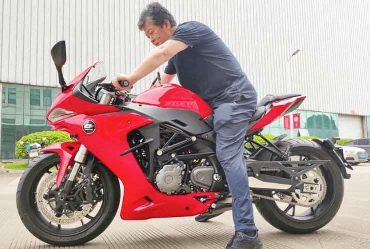QJMotor SRG600 is due to be launched imminently and believed to share much with forthcoming Benelli 600RR