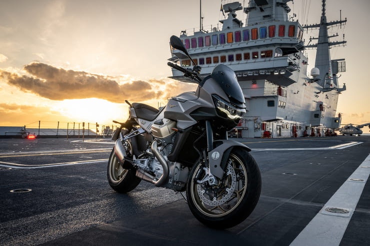 Moto Guzzi V100 Mandello Aviazione Navale (1)