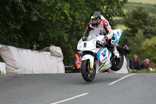 Anstey took an incredible victory aboard the YZR500