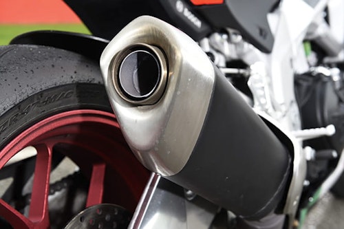 Standard can on a V4 Aprilia emits a beautiful sound