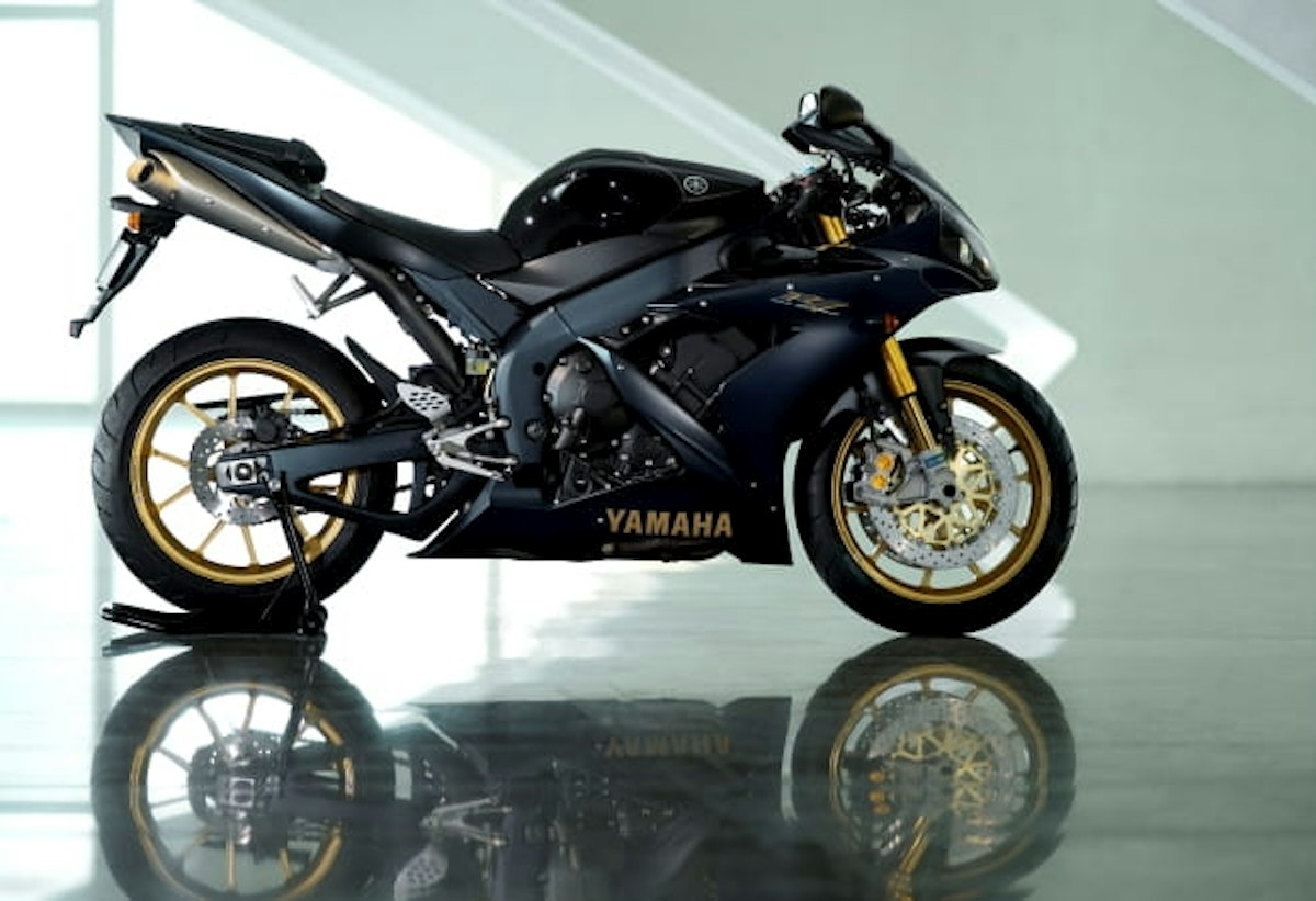 Yamaha YZF-R1 SP (2006) - Review