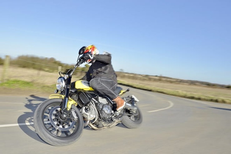 Ducati Scrambler Icon First UK Test!-thumb