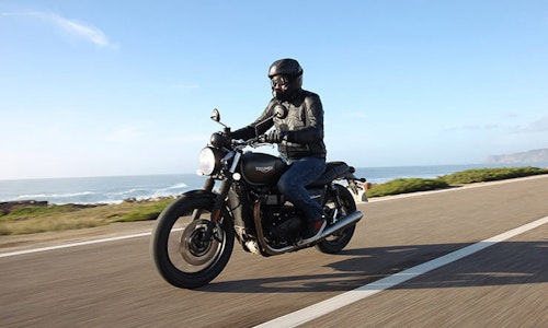 Triumph Street Twin (2019) | Review-thumb