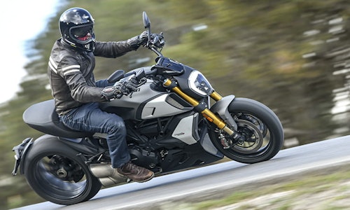 Ducati Diavel 1260 S review | 2019 launch road test-thumb