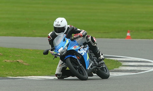 Suzuki GSX-R125 (2017): First Ride and Review-thumb