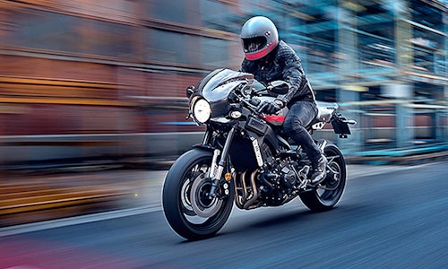 Yamaha XSR900 Abarth (2017): Review & Buying Guide-thumb