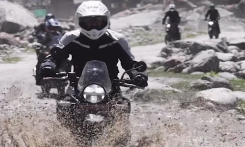 Royal Enfield Himalayan 450 slings mud in new teaser-thumb