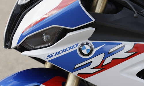 Updates coming to BMW S1000RR for 2023-thumb