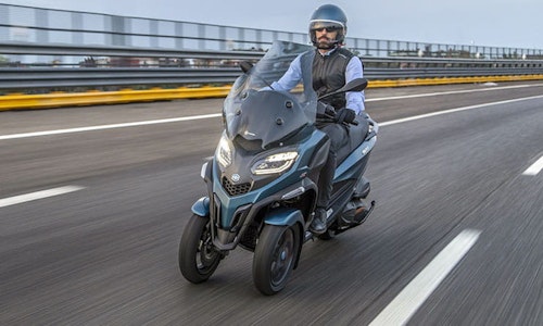 Revamped Piaggio MP3 400 and 530 announced-thumb