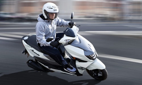 Three new 125cc scooters from Suzuki-thumb
