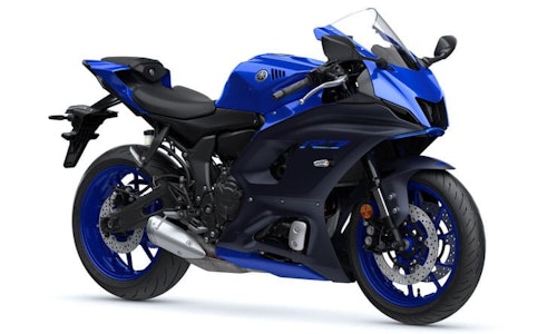 Official: 2022 Yamaha R7 revealed in full-thumb
