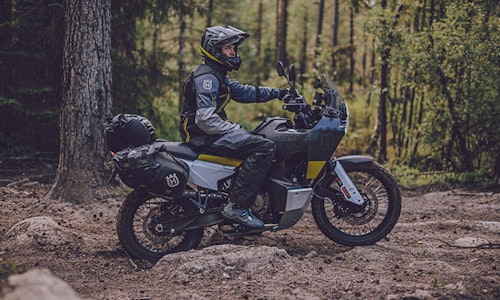 Official: 2022 Husqvarna Norden 901 launched-thumb