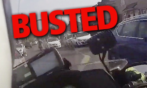 Criminal on cloned motorcycle arrested after high speed pursuit-thumb