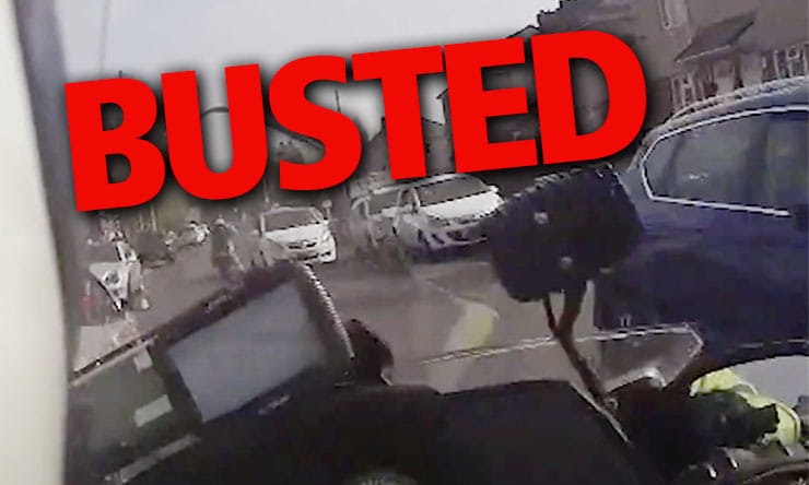 Criminal on cloned motorcycle arrested after high speed pursuit-thumb