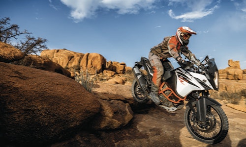KTM 1090 Adventure and Adventure R revealed-thumb