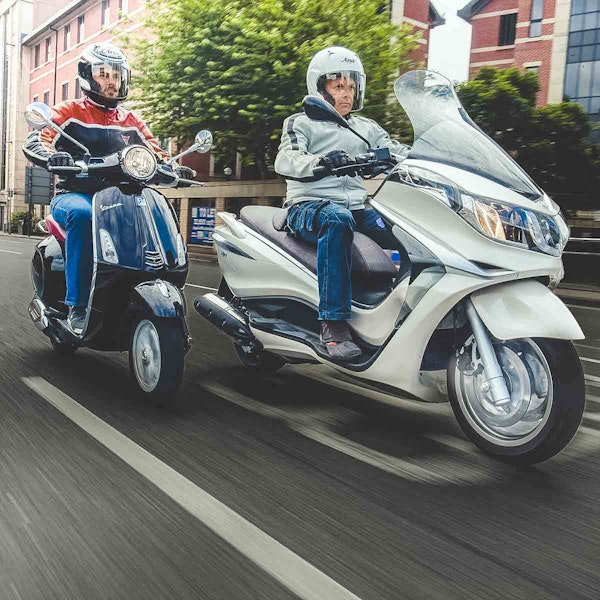 advantages_scooters_commuting