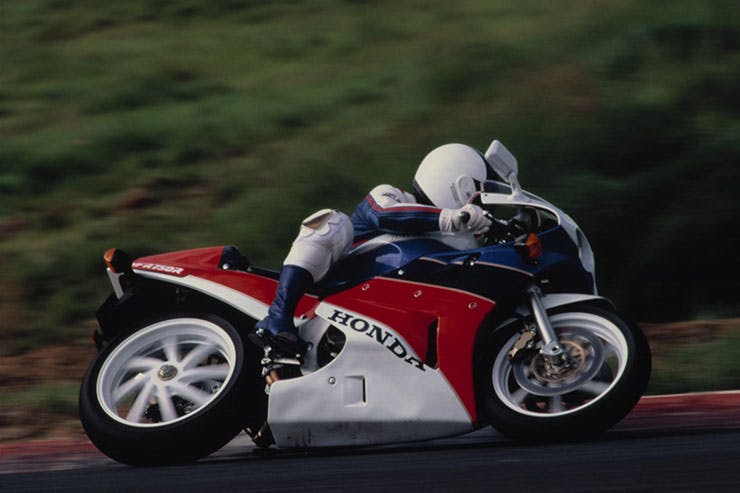 Honda VFR750R RC30 (1988-1990) - Review & Buying Guide