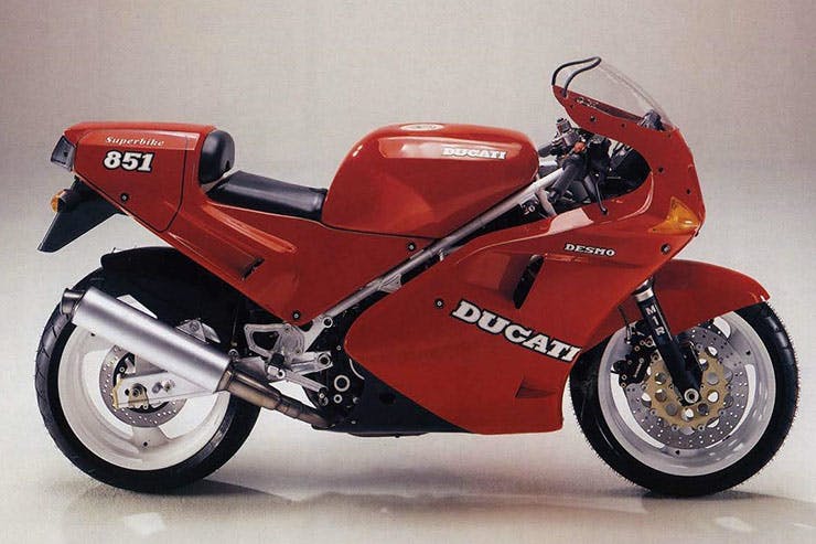 Honda VFR750R RC30 (1988-1990) - Review & Buying Guide