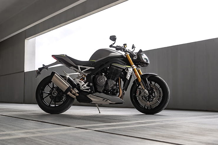 Triumph Speed Triple 1200 RS 2021 Details Price Spec_03