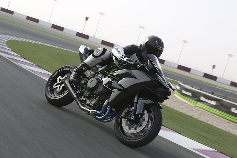 2015 Kawasaki Ninja H2R tracking shot