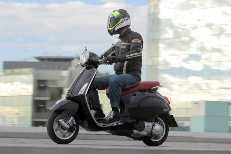 Riding the Primavera 125