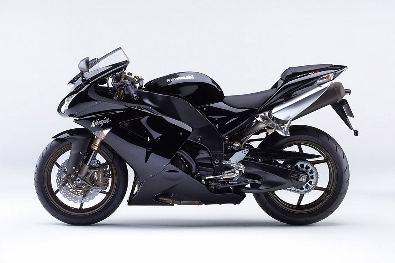 くろわ Kawasaki Ninja ZX-10R (2006-2007) - Review & Buying Guide